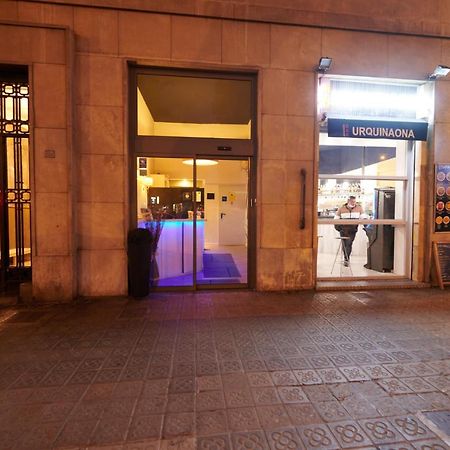 Hostal Mayerling Centro Barcelona Kültér fotó