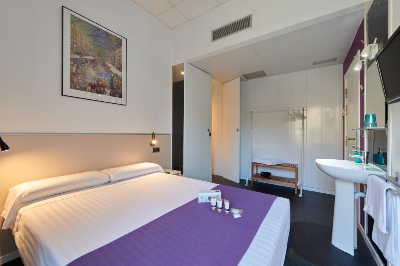 Hostal Mayerling Centro Barcelona Kültér fotó